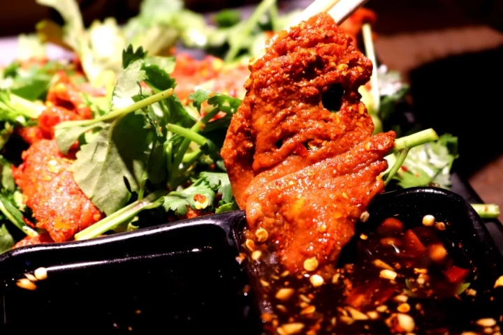 重庆招聘前厅主管_四川李不管餐饮管理有限公