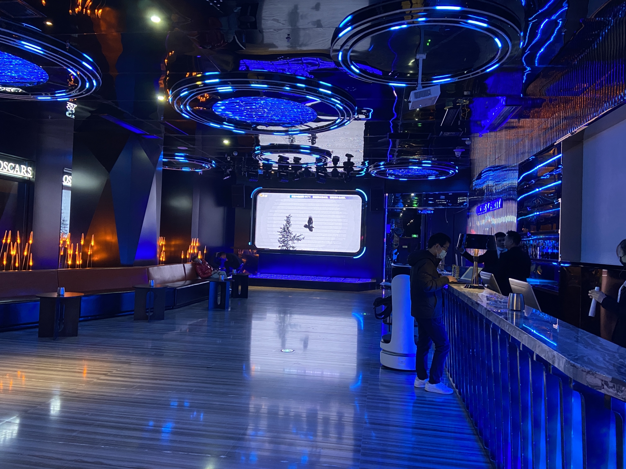 公司地址重庆市江北区同创国际负一楼奥斯卡ktv