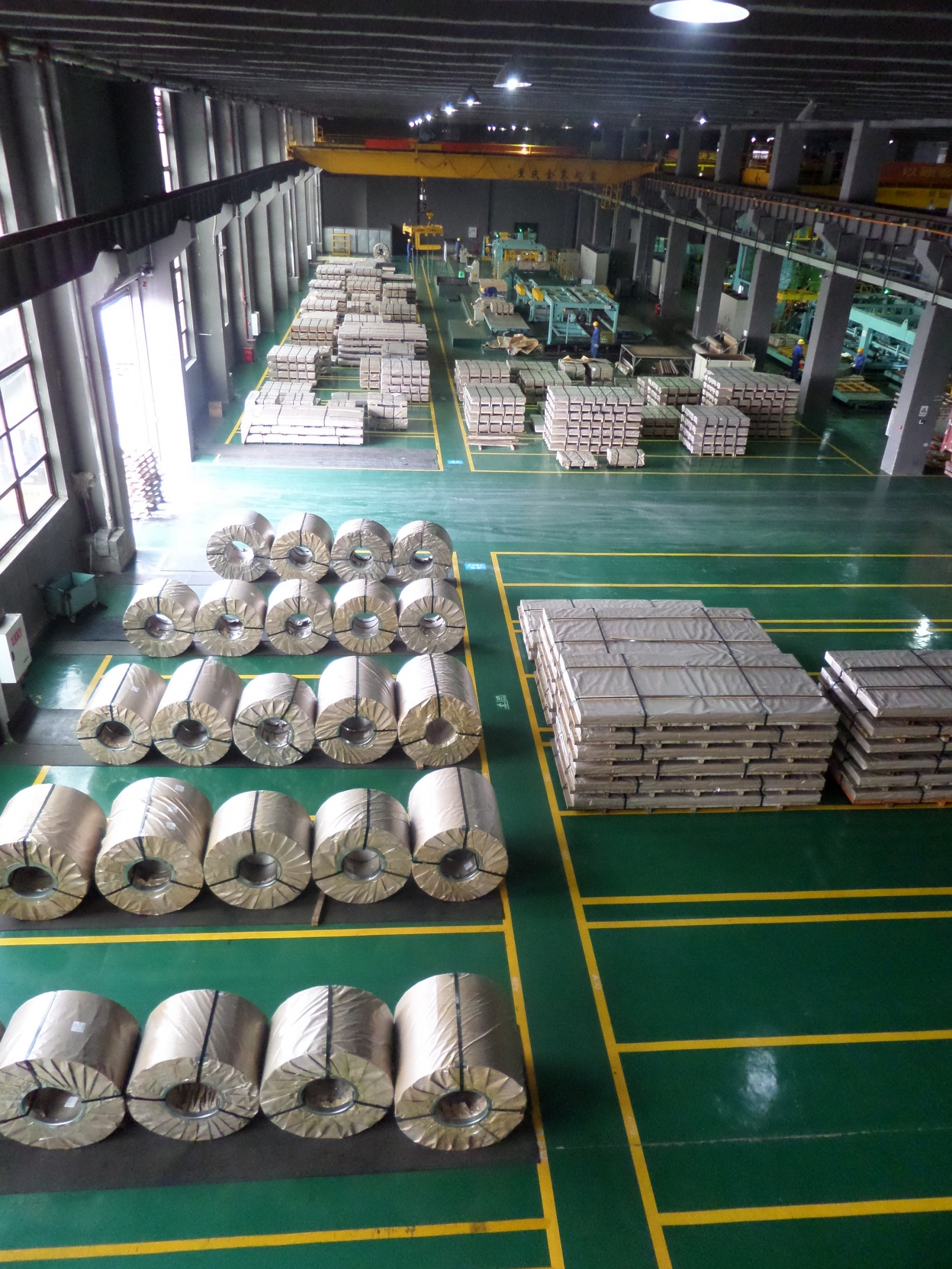 5万平方米,总投资是一家集钢材的剪切,销售,配送及仓储管理一体的在