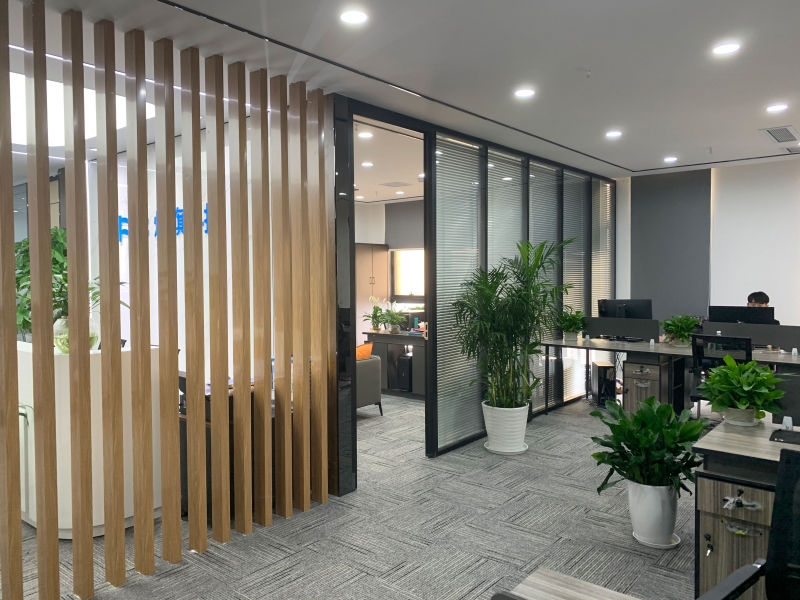 com 重庆市南岸区西南经协大厦d栋33-6