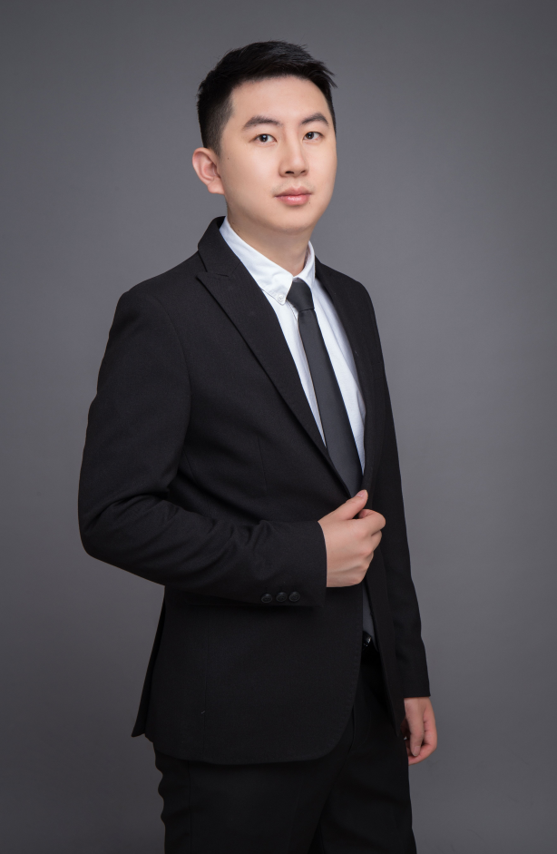 王先生  / 公司高管